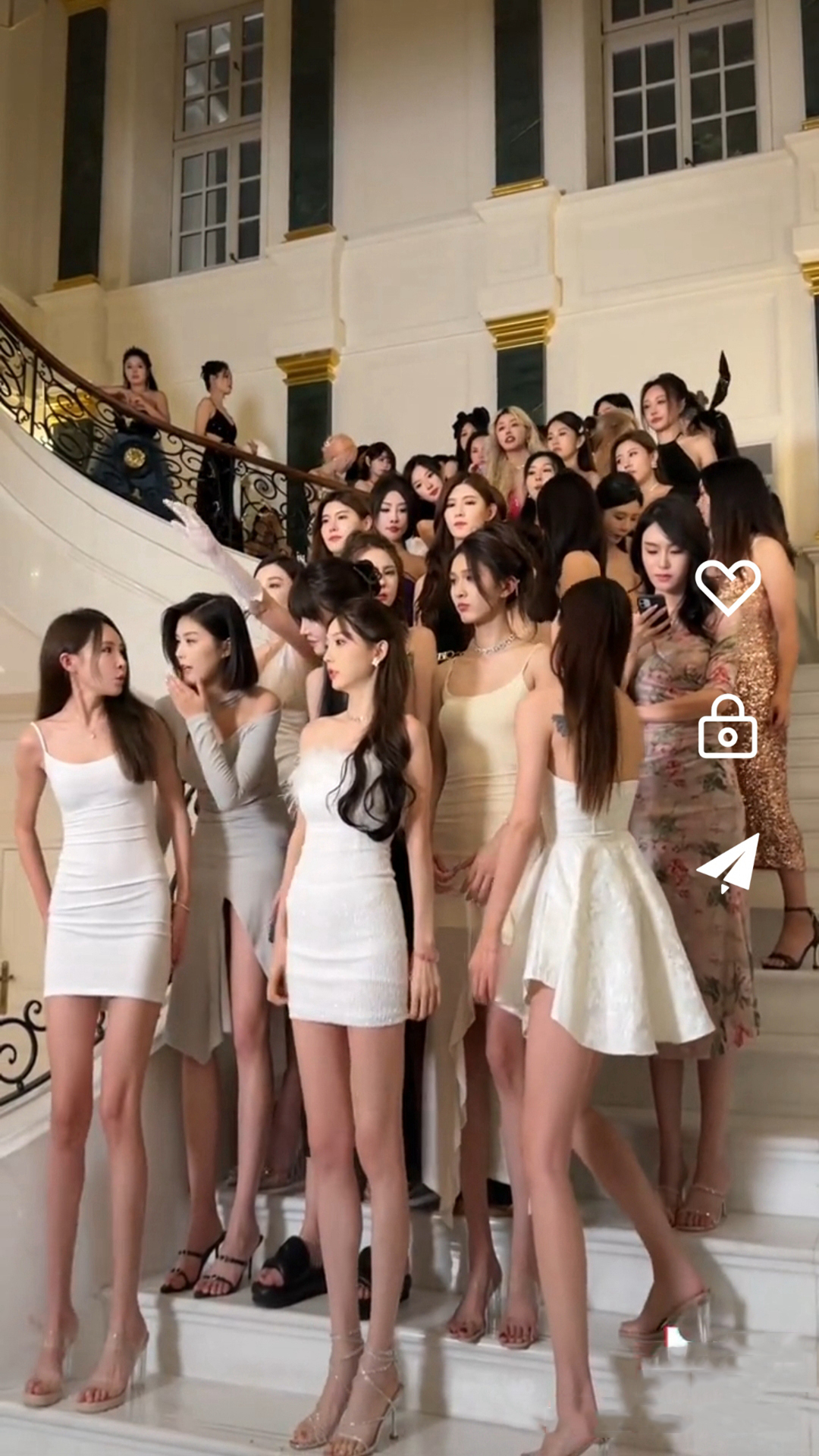 丝袜穿那边截图